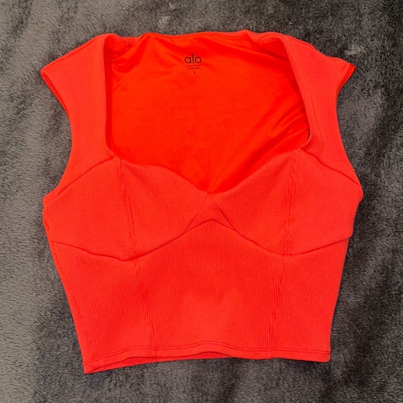 Alo Yoga Sweetheart Short Sleeve Red Top - Picture 1 of 3